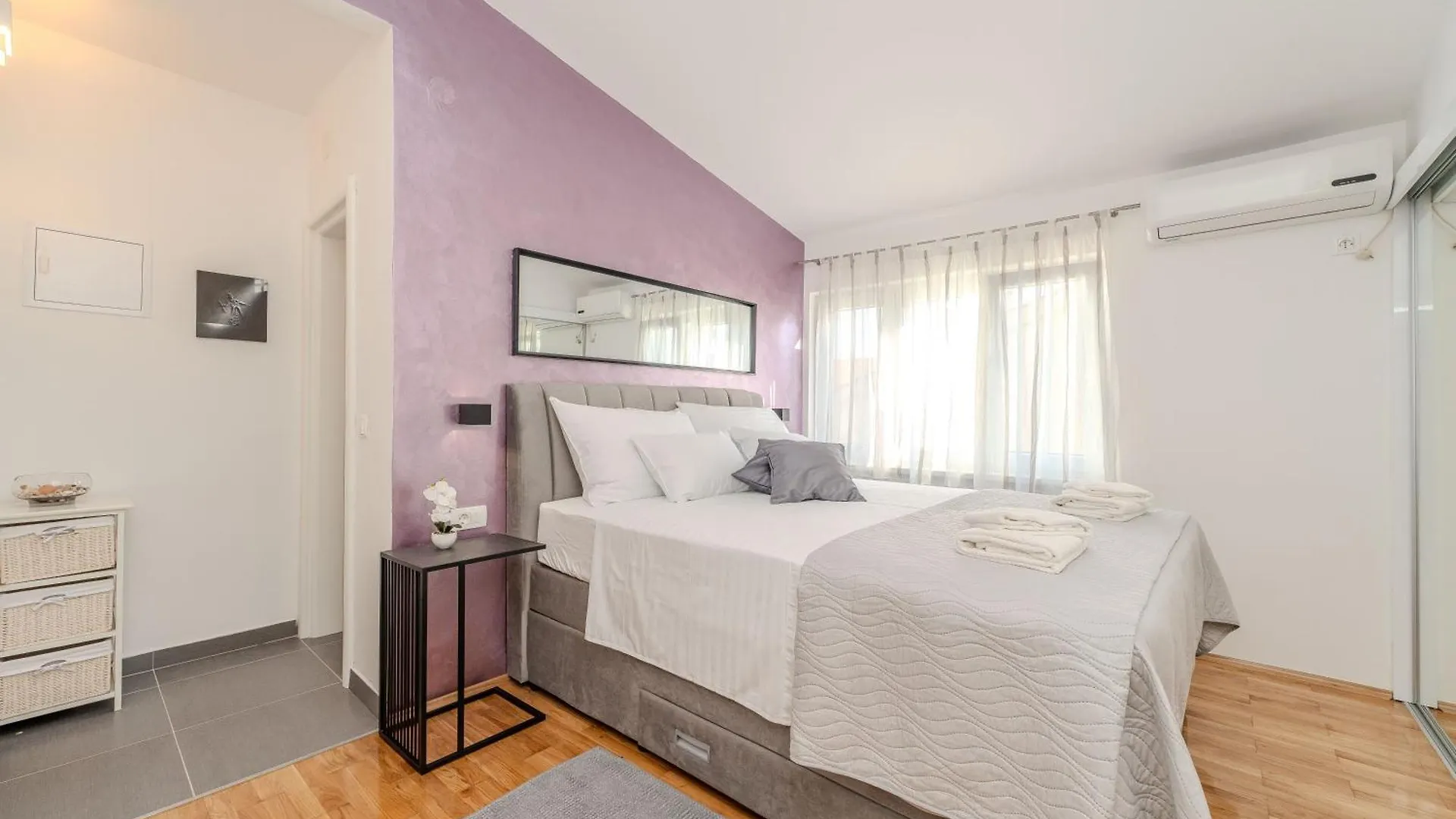 Apartments Grbic Privlaka  Croatia